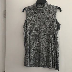 Gray Ribbed Cold shoulder Mock Neck Top size Med.